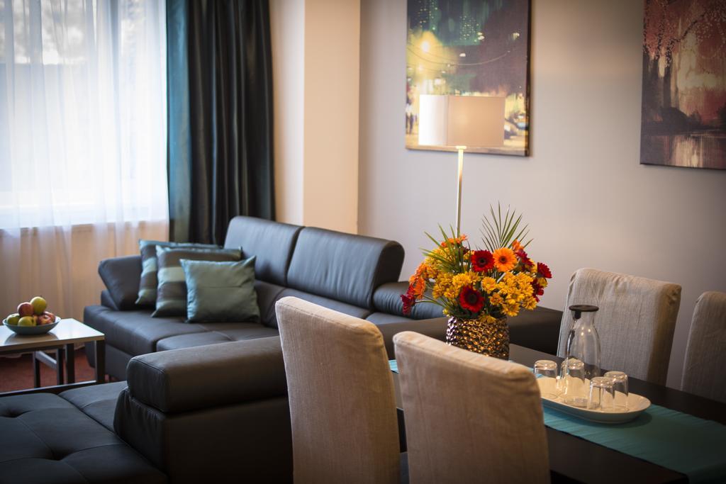 Apartmanovy Dum Landek Ostrava Bagian luar foto